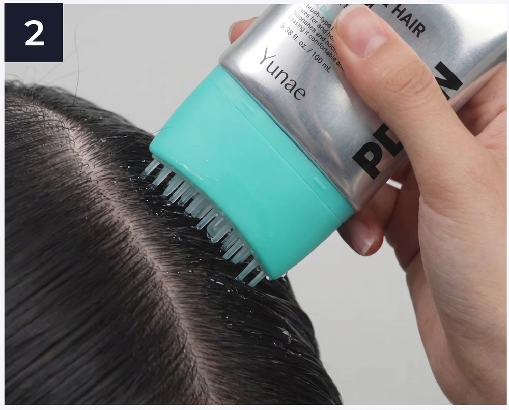 2. Gently squeeze & apply the serum on your scalp